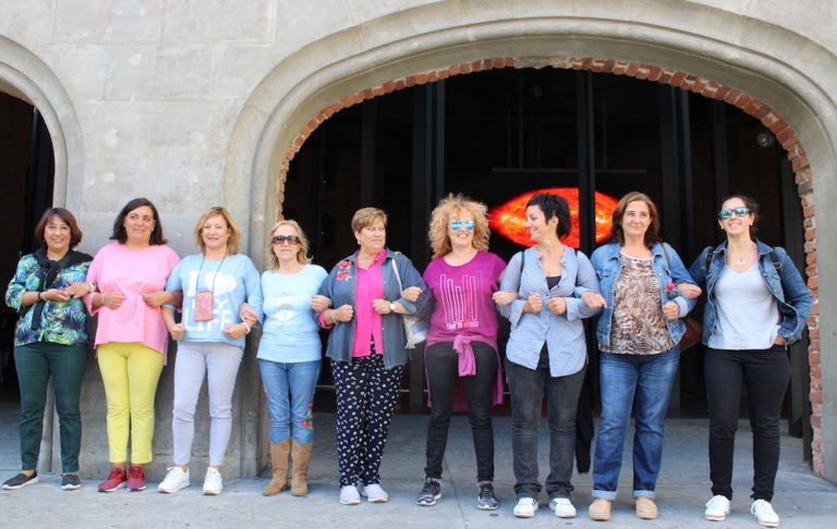 Trabajadoras de los servicios de limpieza de los edificios de la diputación de Bizkaia y de la Consejería de Educación del Gobierno Vasco y huelguistas de la residencia Loramendi de Erandio, unidas en la lucha.