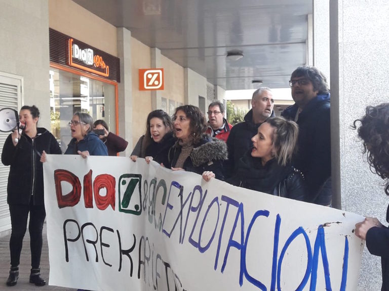 Irekiera mugagabedunen merkataritza ereduaren aurka mobilizatu gara Donostian