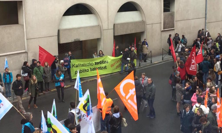 Kalera irten gara Baionan, Hezkuntza ministroaren erreforma proiektuen kontra