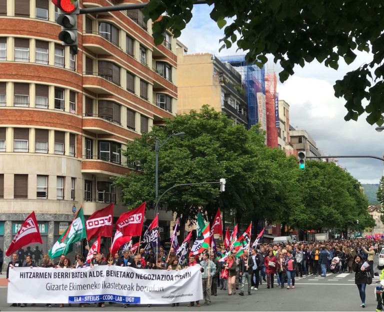 Gizarte Ekimeneko ikastetxeetako patronalei eduki esanguratsurik gabeko proposamenak egiteari utz diezaiotela eskatzen diegu