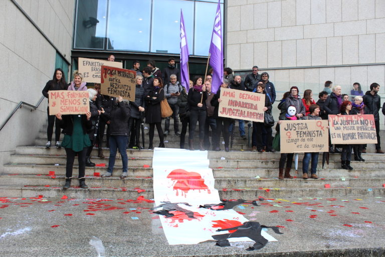 Sistema kapitalista heteropatriarkal honetan ez dago emakumeontzat justiziarik