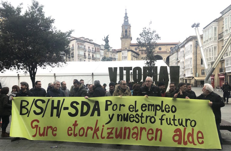 La plantilla de BSH Gasteiz se concentra en defensa del empleo y de su futuro