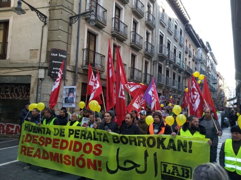 Babes zabala jaso dute Huerta de Peraltako grebalariek Iruñean