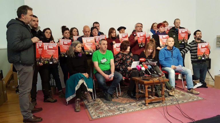 Diferentes agentes piden que se readmita a los despedidos de Huerta de Peralta, se pague la deuda y se negocie un pacto de empresa