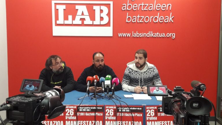 «Greba oso gogorra izaten ari da, baina ez dugu etsiko»