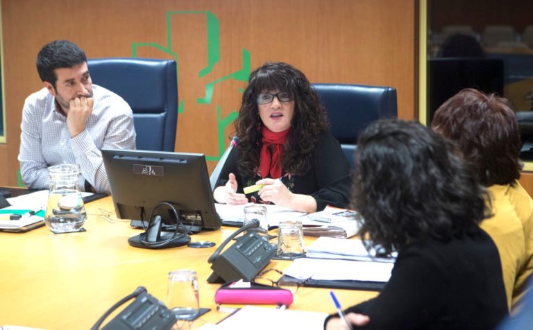 «Borrokan jarraituko dugu langileen lan baldintzak eta emakumeen eskubideak errespeta ditzatela aldarrikatzen»