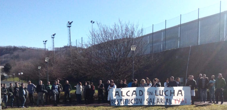Alcad Electronics enpresako langileak mobilizatzen ari dira