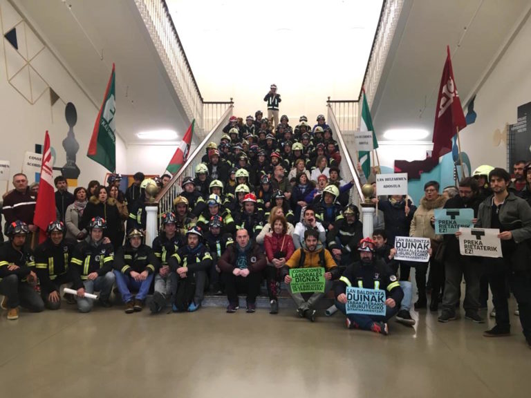 El comité de empresa de la Diputación Foral de Gipuzkoa lleva los conflictos sin resolver al congreso sobre «buena gobernanza»