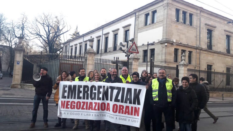 Emergencias de Osakidetza exige condiciones laborales justas en el Parlamento de Gasteiz