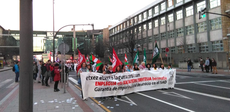 Bizkaiko Etxez Etxeko Laguntza Zerbitzuko langileak greban daude berriro