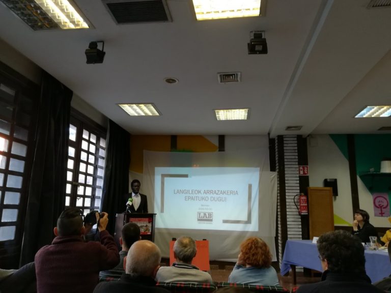 Eusko Jaurlaritzaren eta arraste arrantzaleen patronalaren eta enpresen jokabidea salatu dugu Bermeon