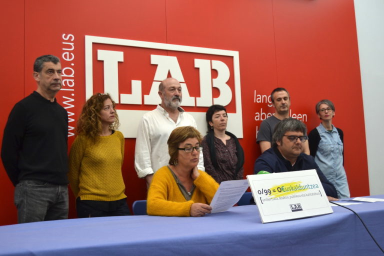 Proponemos que la euskaldunización de personas adultas sea universal, gratuita, pública y de calidad