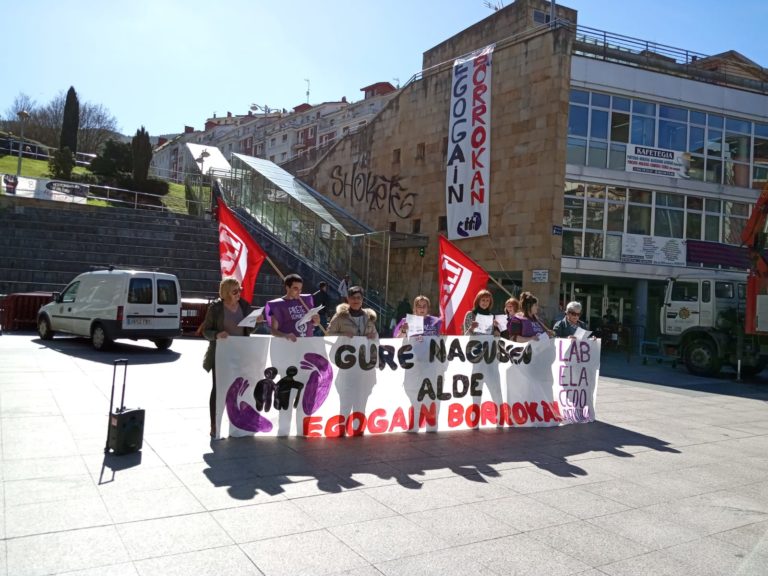 Egogaingo langileen protestek aurrera jarraitzen dute