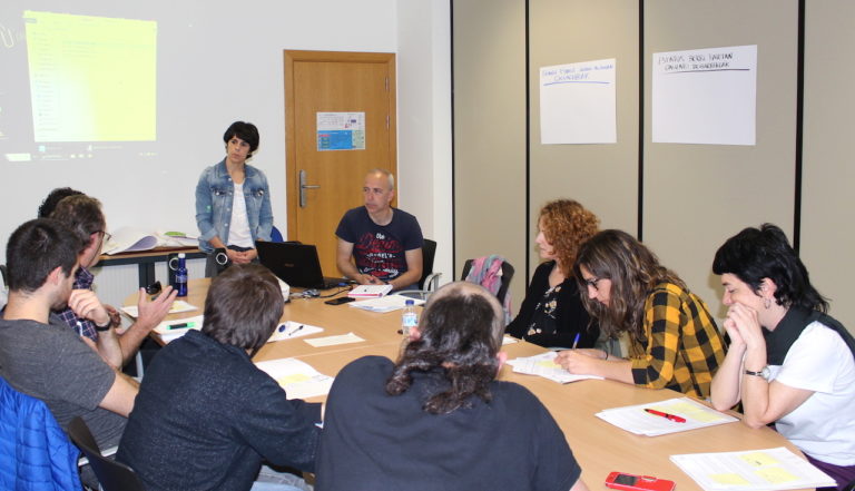 Sindikalismoak eredu sozioekonomiko berriaren alde jokatu behar duen paperari buruzko gogoeta kolektiboari ekin diogu