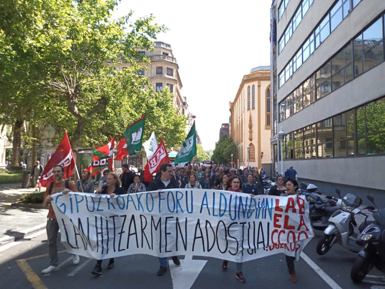 Las y los trabajadores de la Diputación de Gipuzkoa se movilizan contra la imposición y la actitud autoritaria del Gobierno foral
