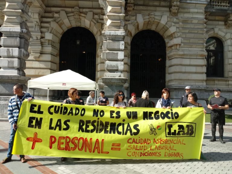 Hemos reivindicado, ante la Diputación, la publificación del servicio de residencias de Bizkaia