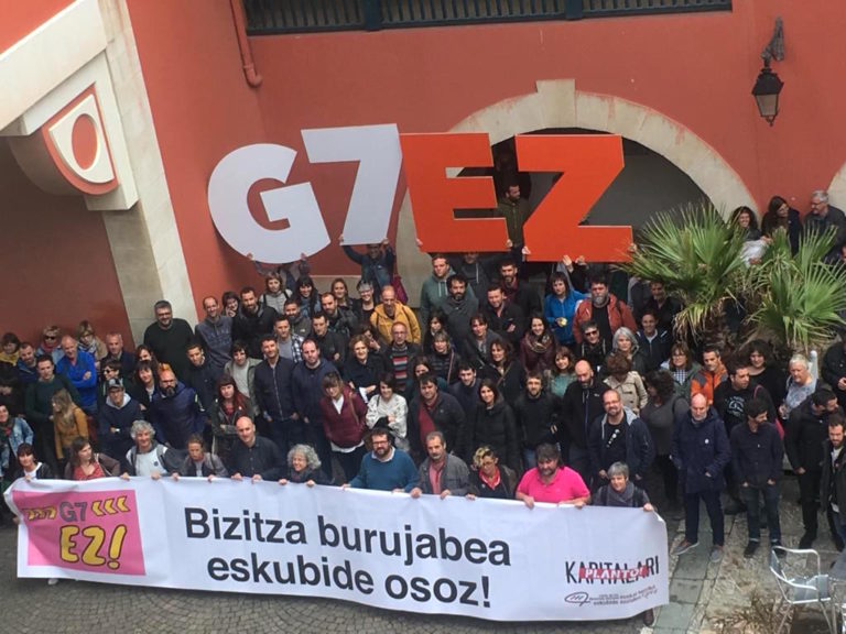 G7ren gailurrari ezetz esateko eta alternatibak ditugula aldarrikatzeko bildu gara Hendaian