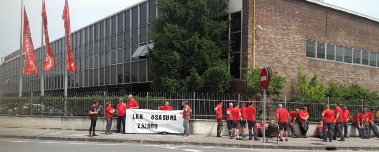 La plantilla de Rothenberger, de Abadiño, responsabiliza a la empresa del accidente ocurrido el martes