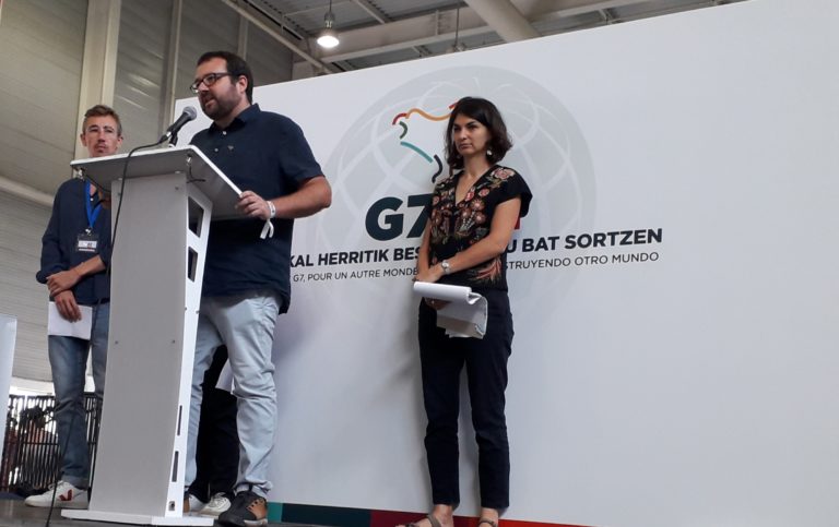 “Demokrazia eta justizia sozialaren alde gaude hemen”