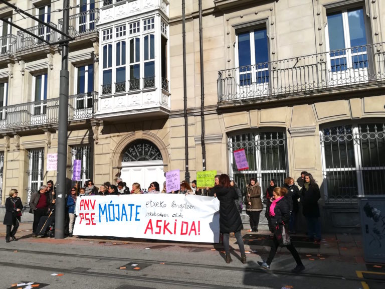 “Eskubide guztiak etxeko langileentzat!”