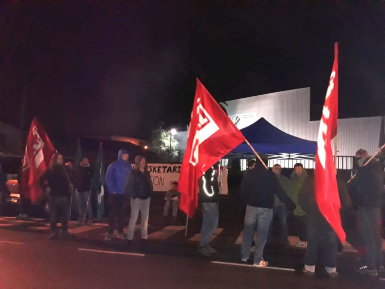 Erabateko jarraipena izan du Kelvion Thermal-en egindako grebak