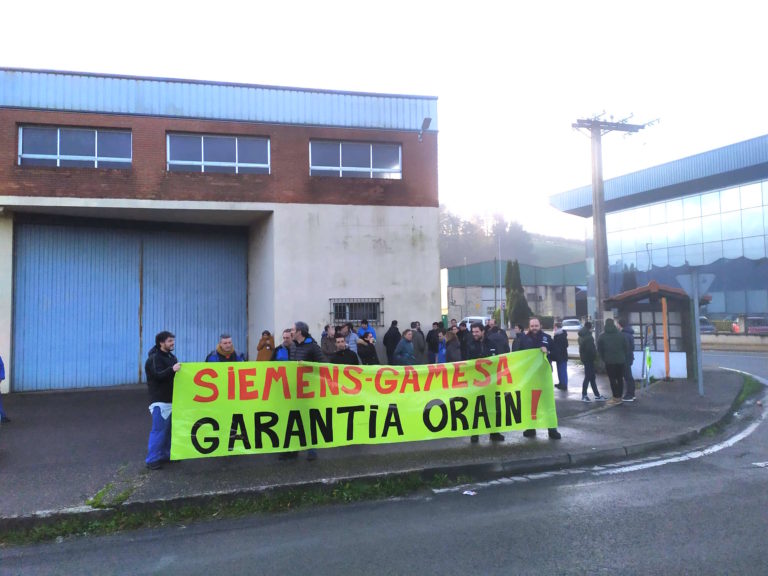 Lanuzteak Asteasuko Siemens-Gamesan, enplegu berme baten defentsan