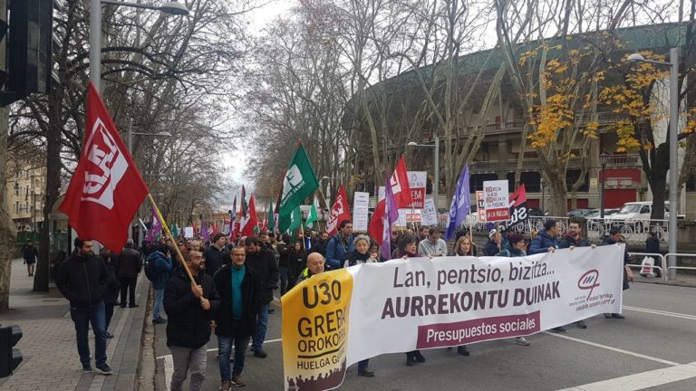 Greba Orokorrari erantzuna Nafarroan: CENek Elkarrizketa Sozialeko Kontseilua aipatu eta Chivitek otsailaren 4rako finkatu du bilera