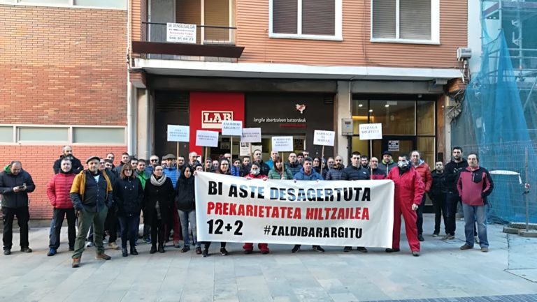Euskal gehiengo sindikaletik kalera atera gara Zaldibarren gertatutakoa argitzeko eskatuz