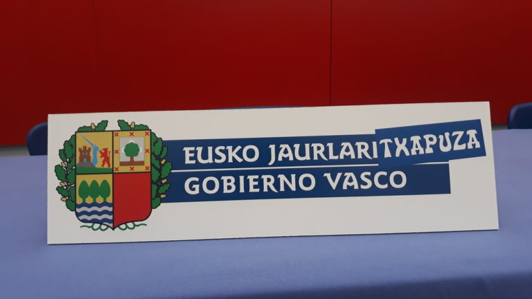 Eusko Jaurlaritzaren soldata igoeraren inposizioa arbuiatzen dugu berriro ere