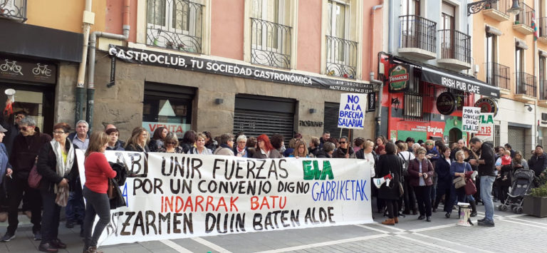 Lan hitzarmen duin bat aldarrikatu dugu Iruñean garbiketetako langileentzat