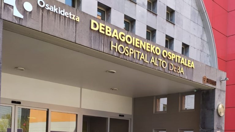 Osakidetzaren arduragabekeria larria salatu nahi dugu, langileek test-probarik egin gabe jarraitzen dutelako