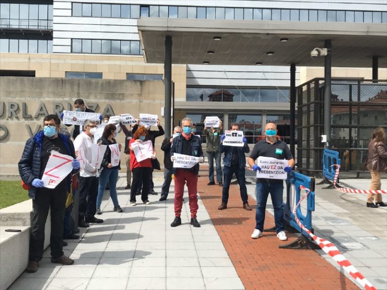 Eusko Jaurlaritzak langileen babes neurriak ez dituela bermatzen salatu dugu