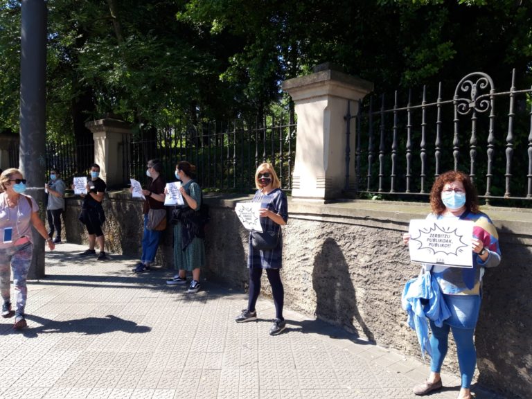 Zaintzaren eredu berrirako bidean osasun krisia  inflexio puntu bilakatzeko helburuarekin, indarrak batzeko deia egiten dugu