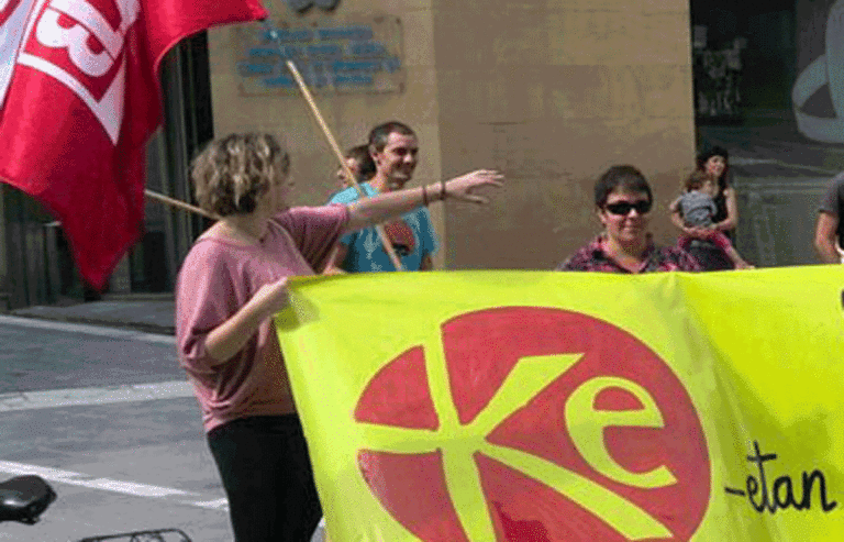 Patronalek eta sindikatu sinatzaileek birkokatzeko bermerik gabeko akordioa adostu dute EAEko Gizarte Ekimeneko ikastetxeentzat