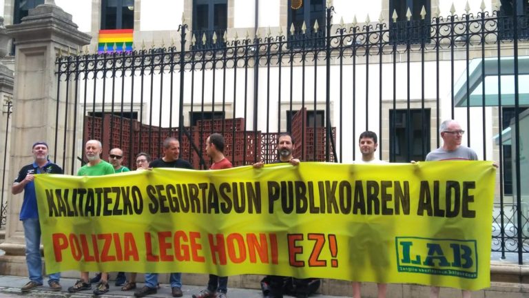 Reivindicamos un modelo policial democrático y comunitario