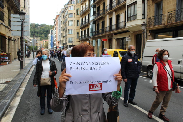 Egoerak erabaki politikoak eskatzen ditu, osasun krisia gainditu eta ondorio ekonomiko eta sozialak arintzeko