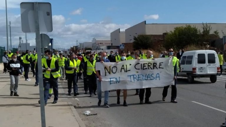 Trenasan atzo lortutako akordioa salatzen dugu eta gaitzespena adierazi nahi diegu adostutako neurriei