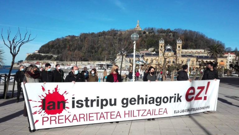Donostian mobilizatu gara, Jaurlaritzaren aurrean, lan heriotzen sarraskia salatzeko