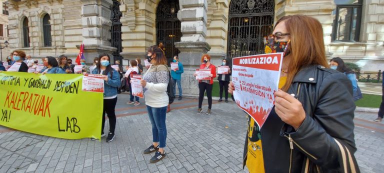 Bizkaiko Foru Aldundiko garbiketa zerbitzuak kaleratutako 25 langileetatik 5ek lanpostua berreskuratu dute