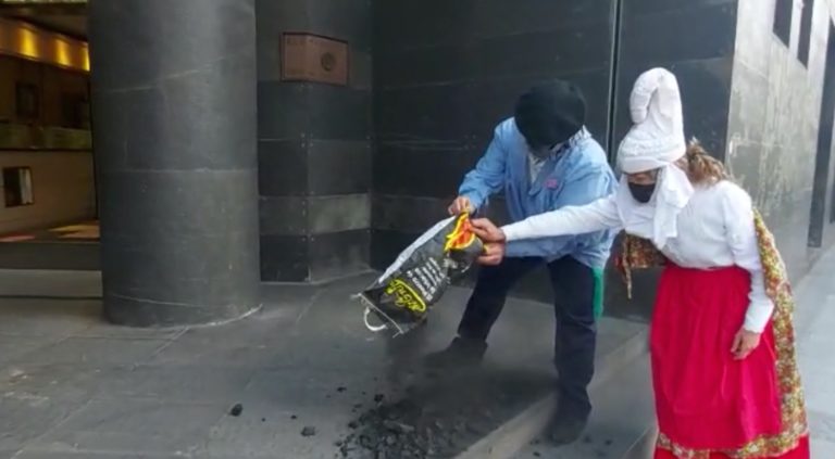 Ikatza eraman diogu Bildarratzi Sabin Etxera