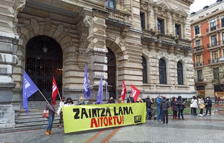 EAEko gizarte zerbitzuen sektorean greba egingo dugu urtarrilaren 26an eta martxoaren 4an, zaintza lanen defentsan eta aitortzan