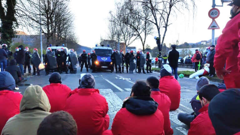 Está en juego el futuro del empleo y la economía de Aiaraldea, además de los puestos de trabajo de Tubacex