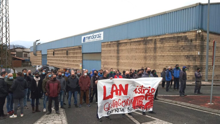 Denuncian en Azpeitia la penúltima muerte en el trabajo; la última, ha tenido lugar la pasada noche en Nafarroa