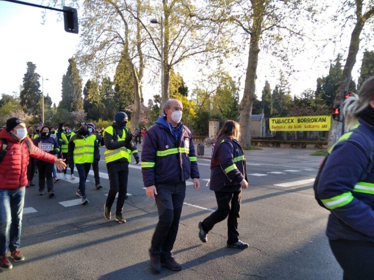 Denunciamos la violencia de la Ertzaintza contra las y los trabajadores de Tubacex