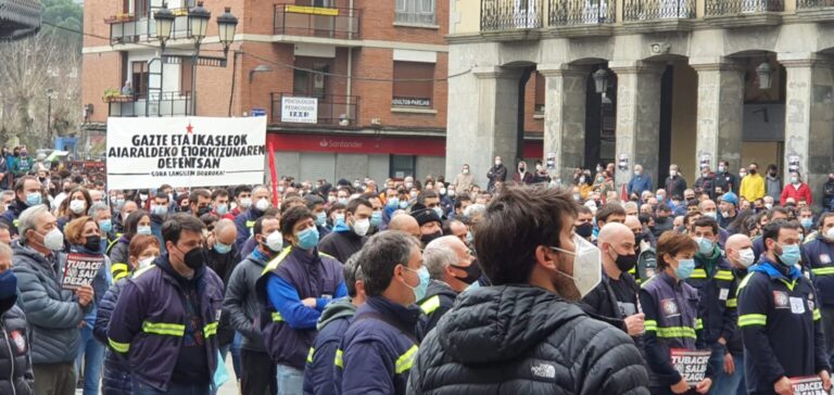 Hemos reclamado en el Parlamento de Gasteiz la defensa del empleo en Aiaraldea e inversiones por el futuro del eskualde