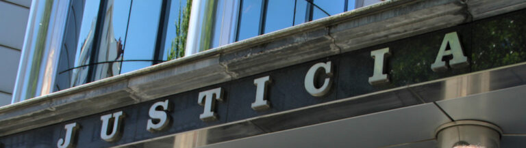 El Órgano Administrativo de Recursos Contractuales acepta nuestro recurso especial y paraliza cautelarmente una contratación de medio millón de euros por parte de Osakidetza