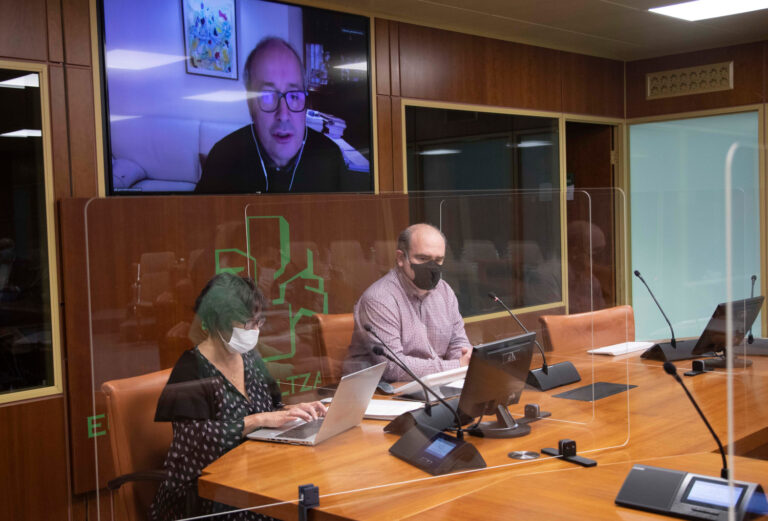 Hemos solicitado la retirada del proyecto de ley de la universidad privada EUNEIZ en la Comisión de Educación del Parlamento de Gasteiz