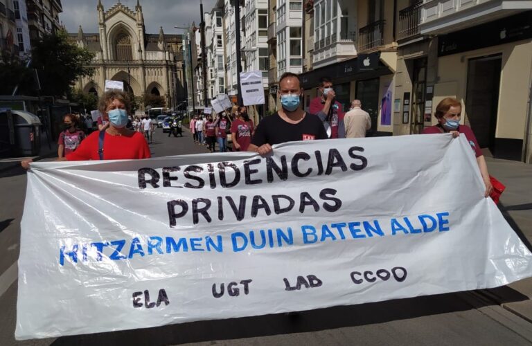 Hemos secundado una nueva jornada de huelga en las residencias de mayores de Araba en defensa del convenio