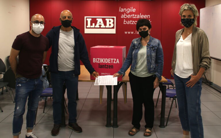 Euskal herritar guztiei eskubide guztiak bermatzea, elkarbizitza demokratikoa eraikitzeko gakoa