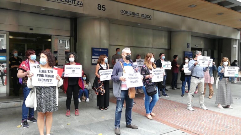 Los sindicatos hemos iniciado una ronda de reuniones con los partidos políticos para explicar la grave situación del sector público de la CAV e interpelar su responsabilidad